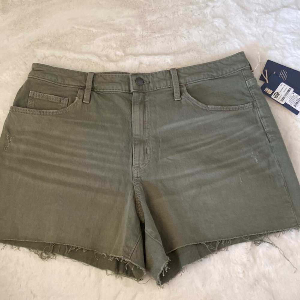 NWT Vintage Midi Shorts